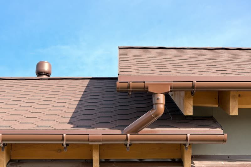 Seamless gutters and downspout installed in Arnold by a St. Louis gutter company